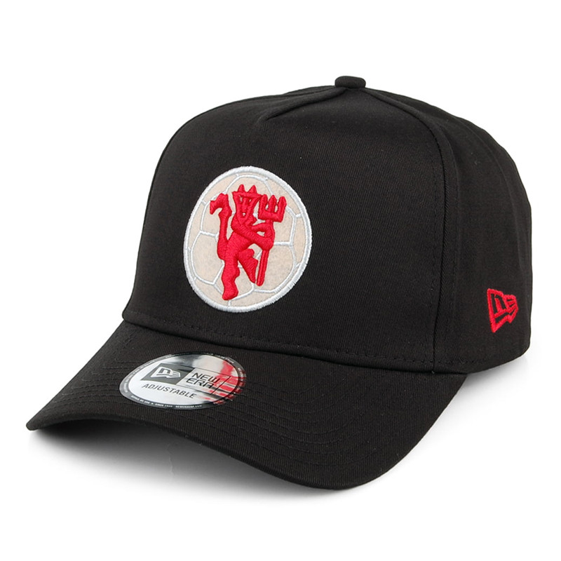 AKSESORIS SNEAKERS NEW ERA Manchester United 9FORTY A Frame Cap